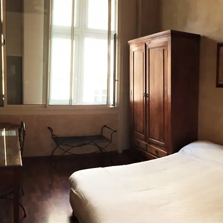 Saint-paul 4*