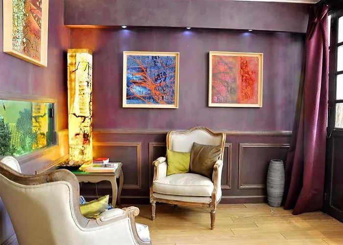 Academie فندق ليون