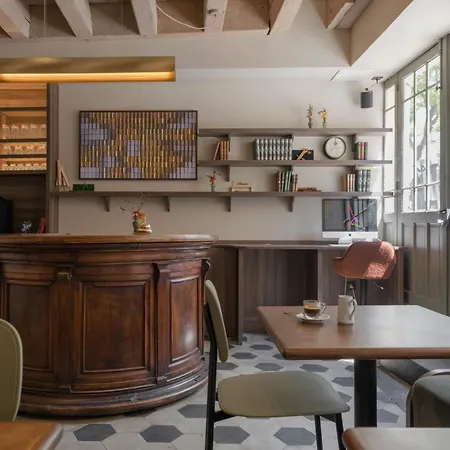 Académie Hotel 4*