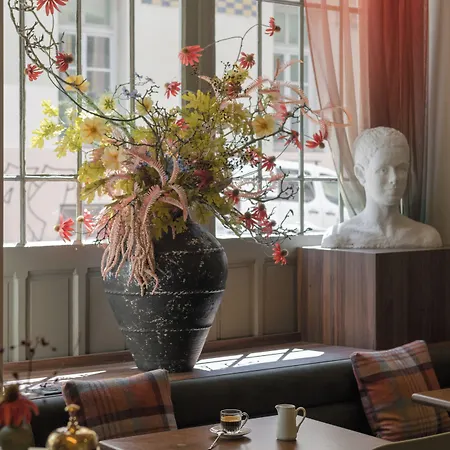 Academie Hotel