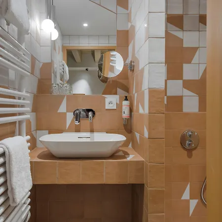 Académie Hotel